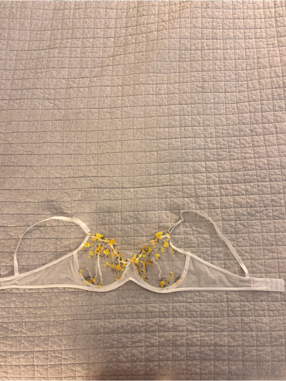 Sheer White Lace Floral Embroidered Yellow Lavender Bra Lingerie Size L